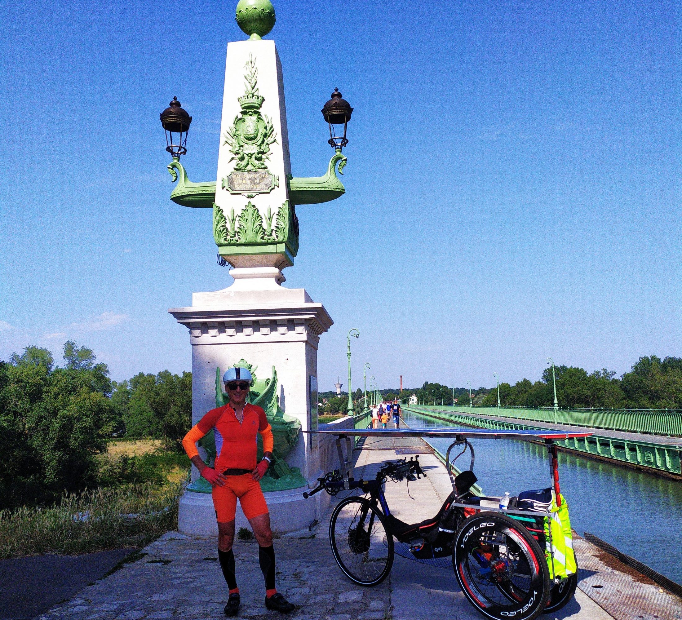 "Pont Canal" on the Loira river